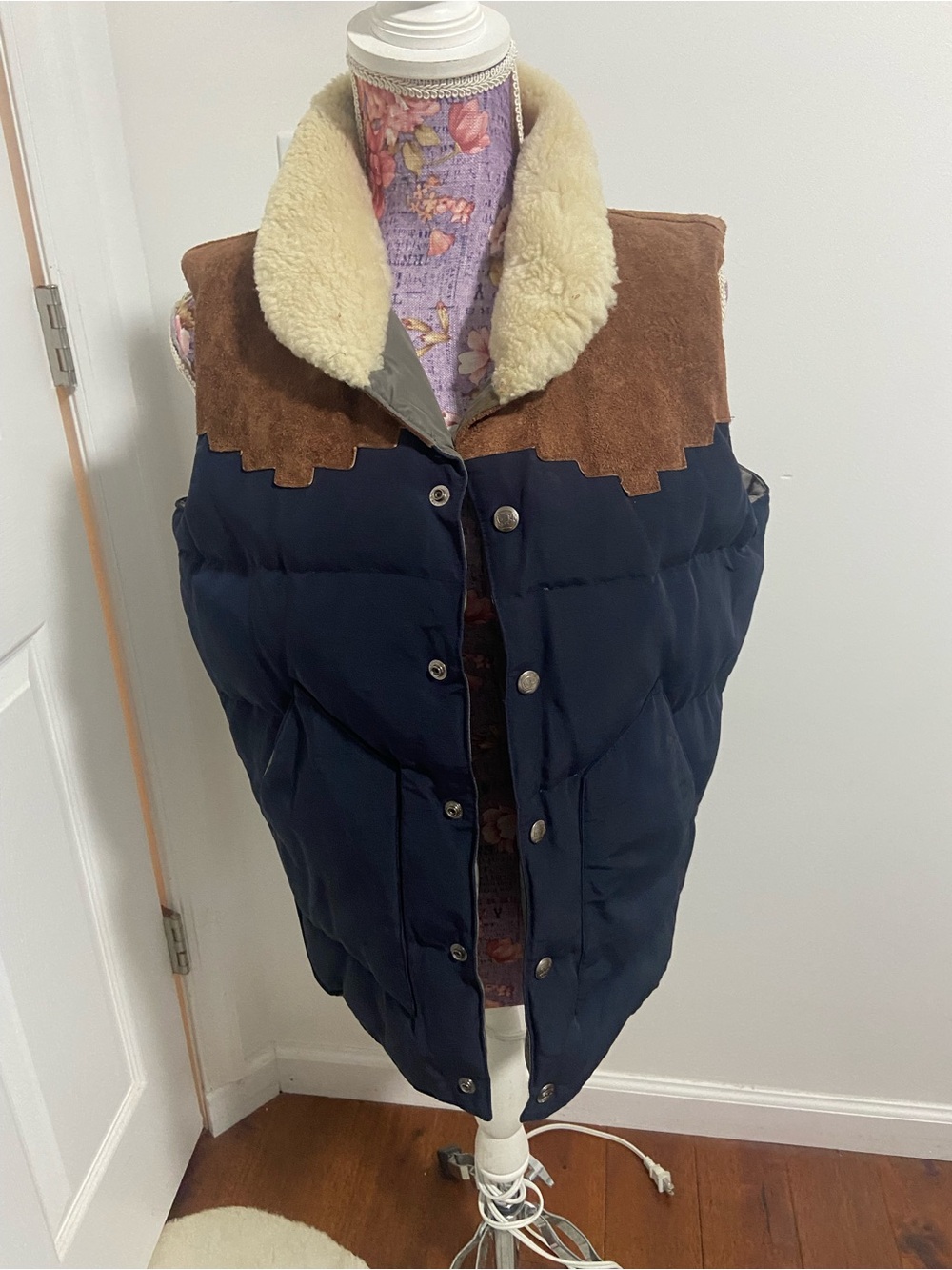 Billionaire boys feather down genuine leather puffer vest jacket small